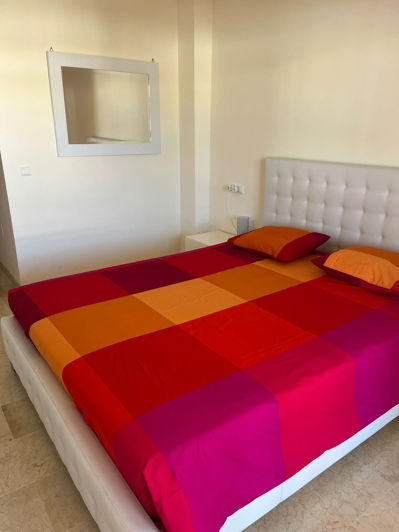 Image No.12-3 Bed Apartment for sale