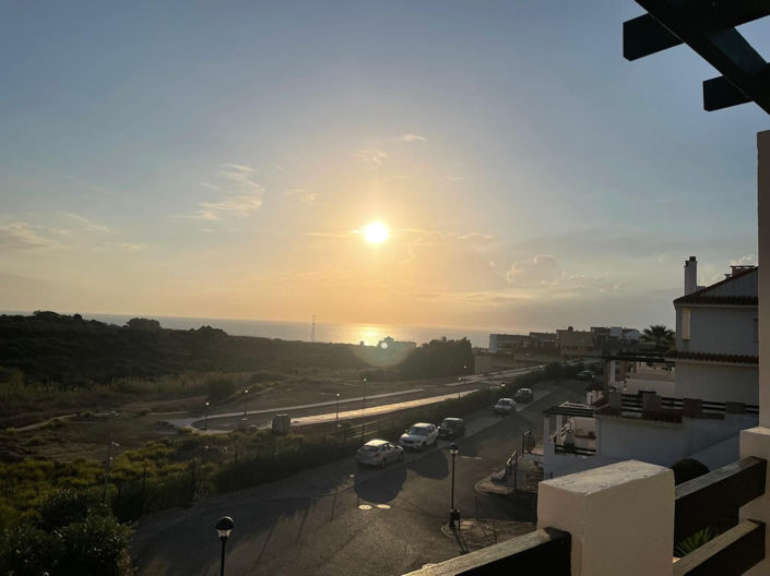 Image No.25-3 Bed Apartment for sale