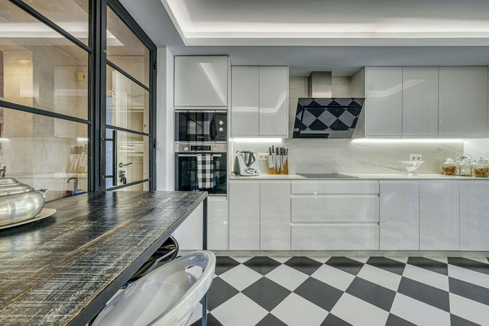 Image No.19-4 Bed Apartment for sale