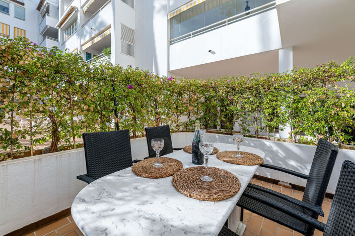 Image No.2-Appartement de 2 chambres à vendre à Estepona