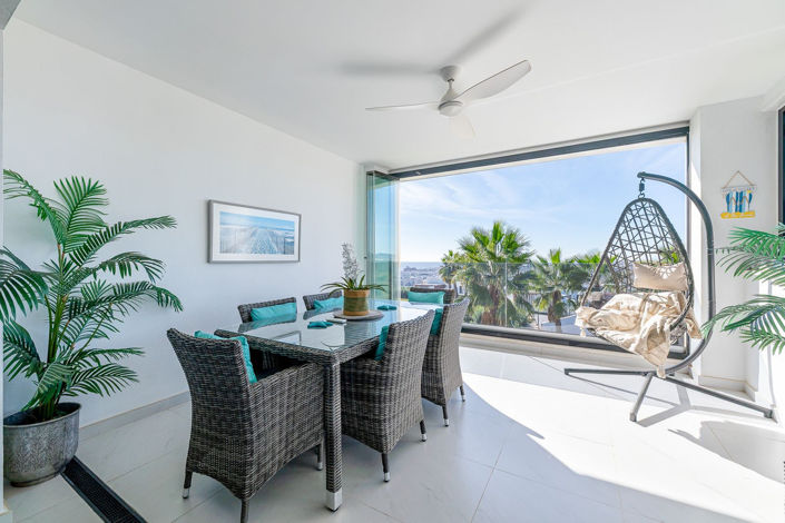 Image No.1-4 Bed Apartment for sale