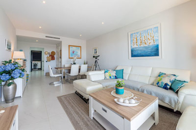 11-20939a0134ad724a8cb2a801094d15a4