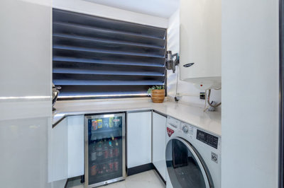 8-e64a9055bba3e77ac8aca3b893cdf826