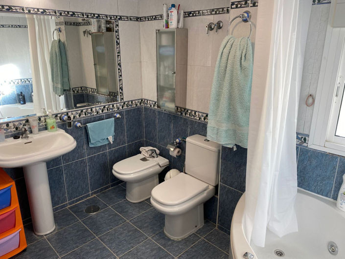 Image No.18-4 Bed Apartment for sale