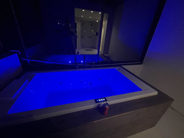 12-53013098fcab6c38b1379cd33298e050