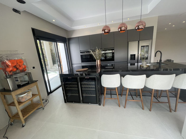 Image No.30-7 Bed Villa for sale