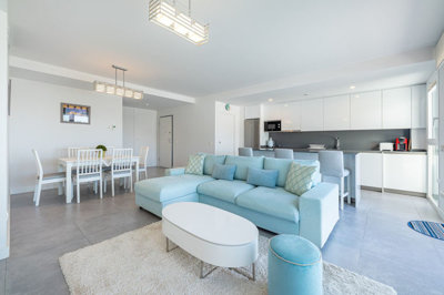 10-bb915d1cb19341576dcdc994b81ab9c5