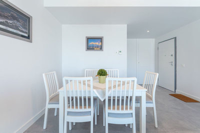 11-20939a0134ad724a8cb2a801094d15a4