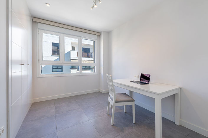 Image No.19-3 Bed Apartment for sale