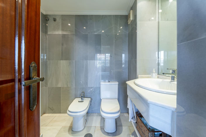 Image No.17-1 Bed Apartment for sale