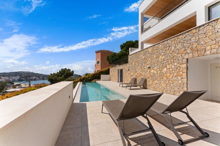 Image No.3-6 Bed Villa for sale