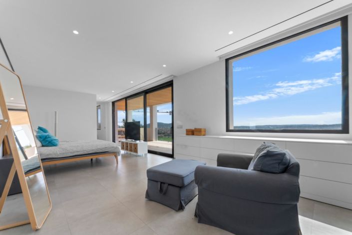 Image No.25-6 Bed Villa for sale