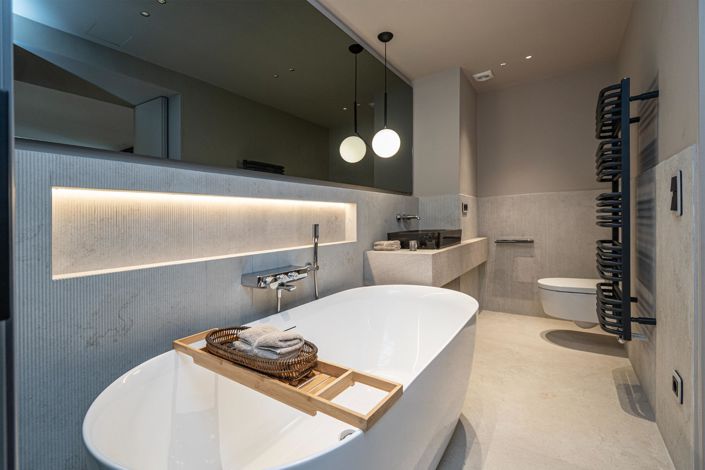 Image No.32-4 Bed Flat for sale