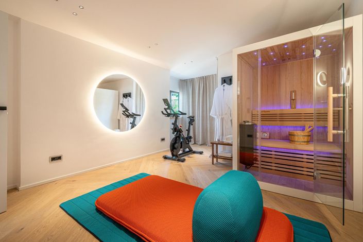 Image No.43-4 Bed Flat for sale