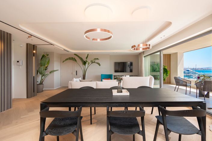 Image No.7-4 Bed Flat for sale