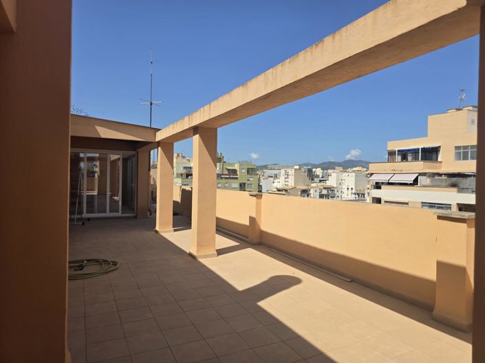 Image No.15-4 Bed Penthouse for sale