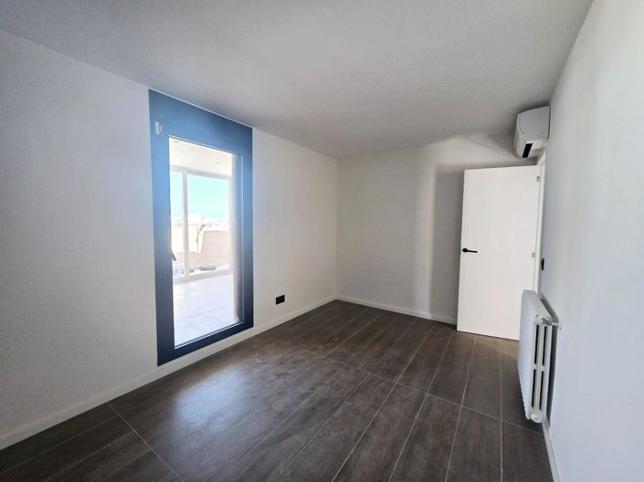 Image No.17-4 Bed Penthouse for sale