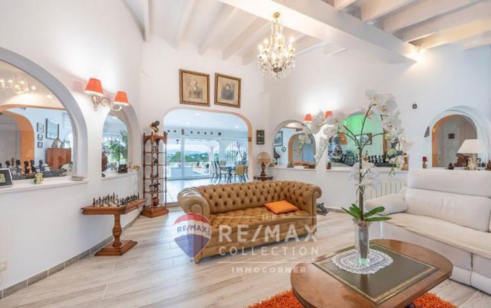 Image No.4-4 Bed Villa for sale