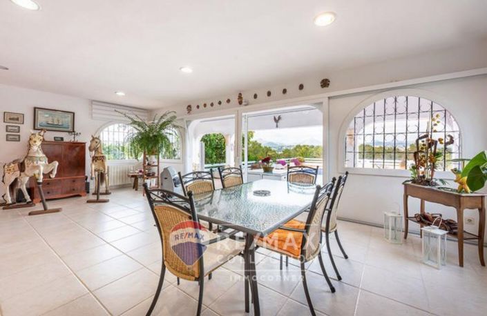 Image No.6-4 Bed Villa for sale