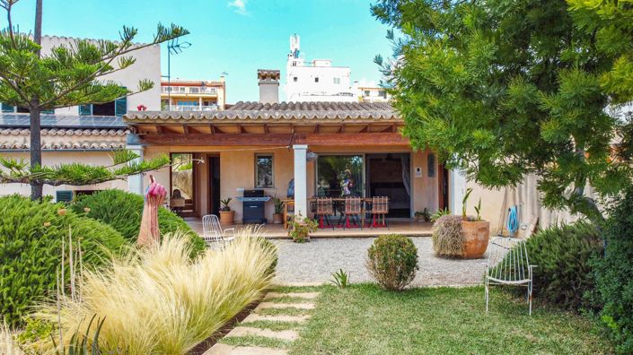 Image No.12-4 Bed Property for sale