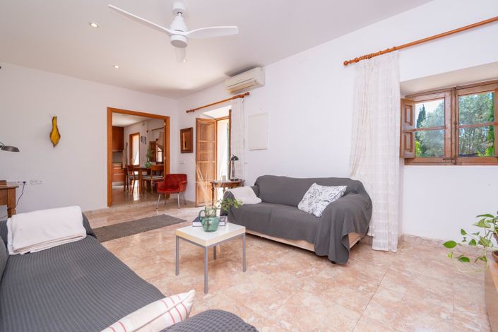 Image No.22-4 Bed Property for sale