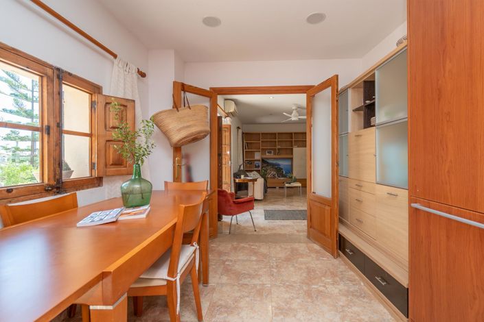 Image No.32-4 Bed Property for sale