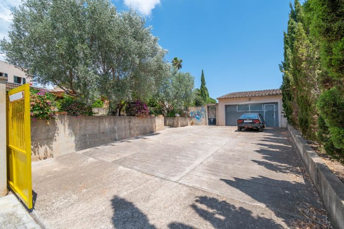 Image No.47-4 Bed Property for sale