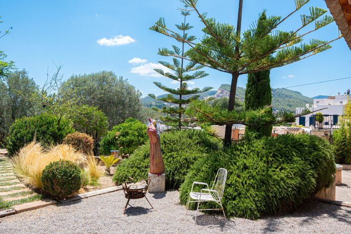 Image No.48-4 Bed Property for sale