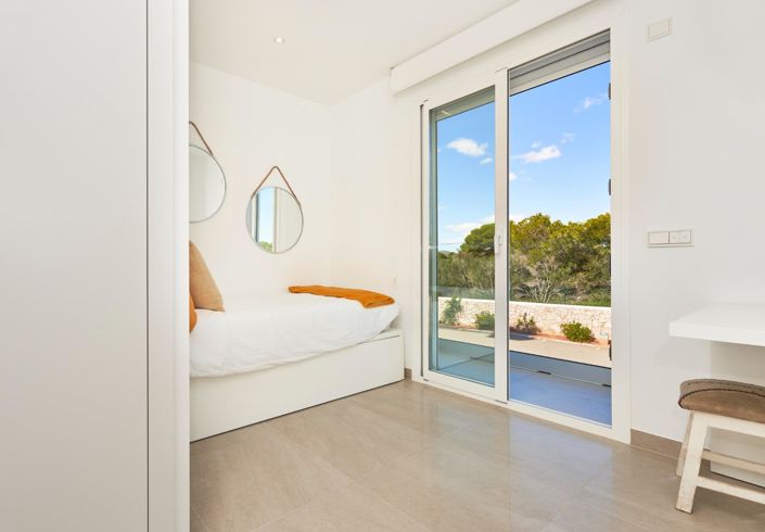 Image No.19-2 Bed Flat for sale