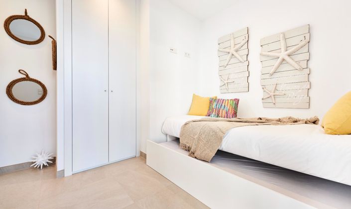 Image No.42-2 Bed Flat for sale