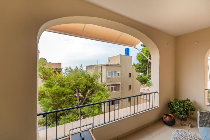 Image No.20-3 Bed Flat for sale