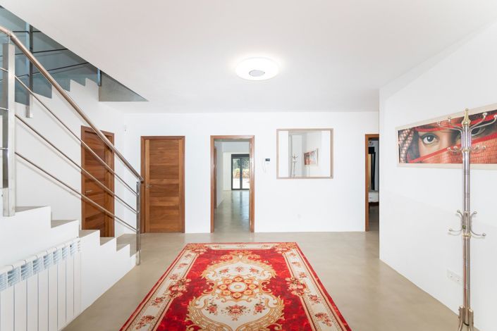 Image No.24-5 Bed Country House for sale