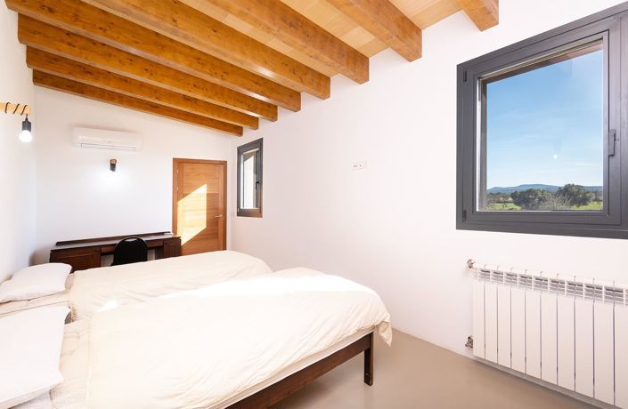 Image No.49-5 Bed Country House for sale