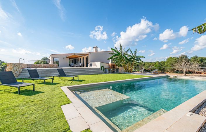 Image No.5-5 Bed Country House for sale