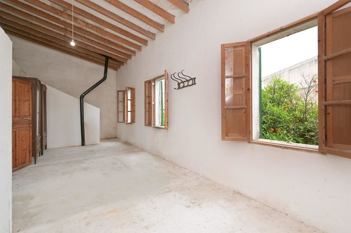 Image No.16-4 Bed Village House for sale