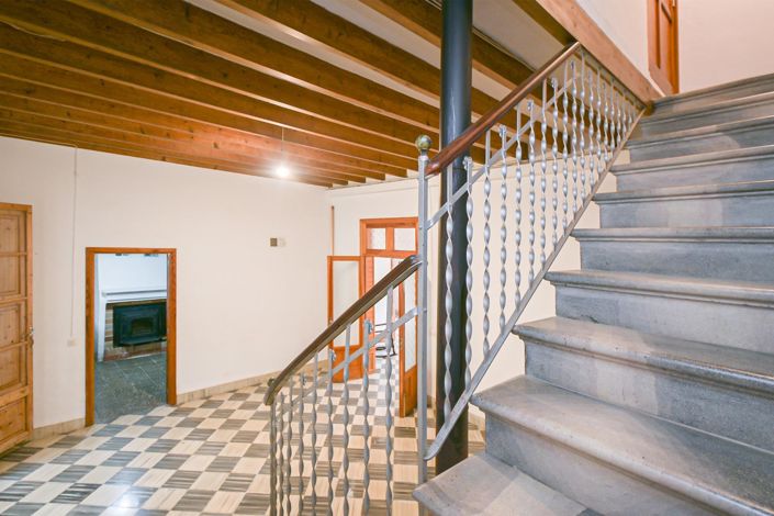 Image No.4-4 Bed Village House for sale