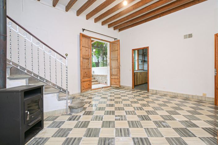 Image No.5-4 Bed Village House for sale