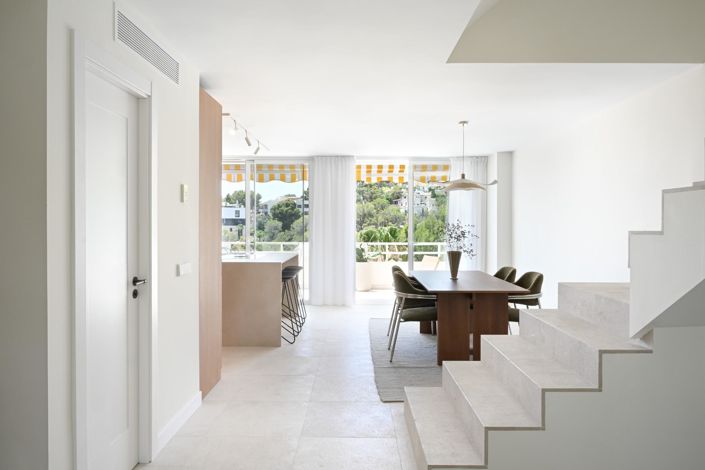 Image No.2-4 Bed Penthouse for sale