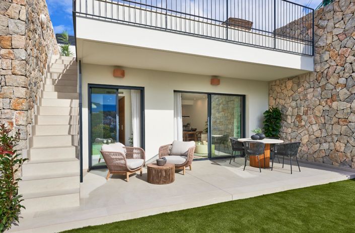 Image No.36-3 Bed Flat for sale