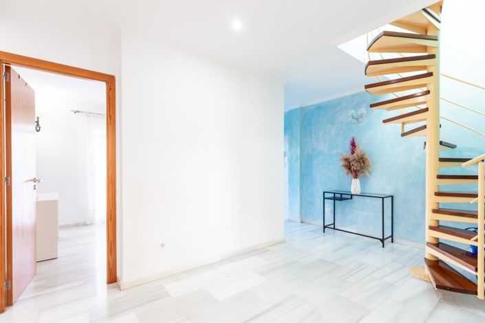 Image No.12-3 Bed Penthouse for sale