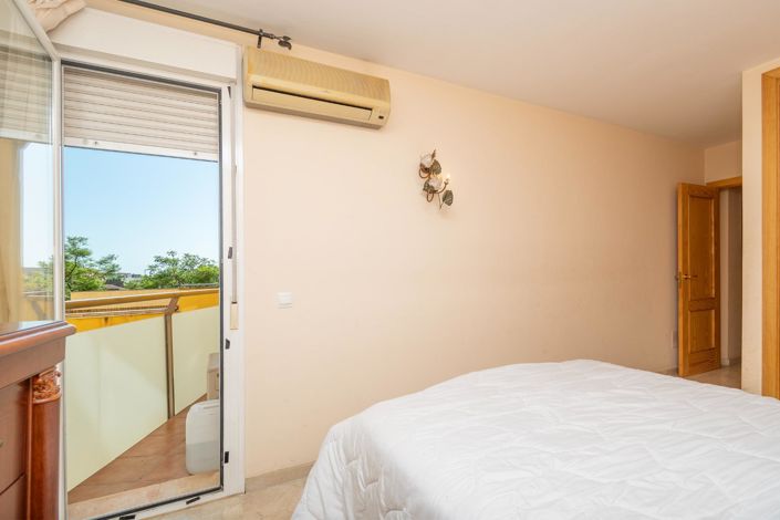 Image No.16-3 Bed Flat for sale