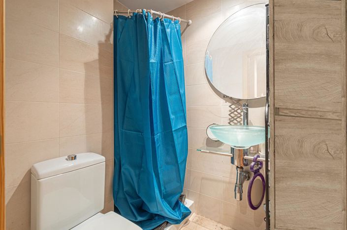 Image No.21-3 Bed Flat for sale