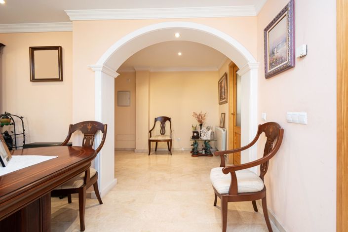 Image No.4-3 Bed Flat for sale