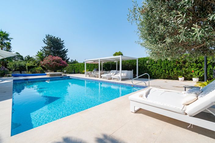 Image No.24-8 Bed Country House for sale