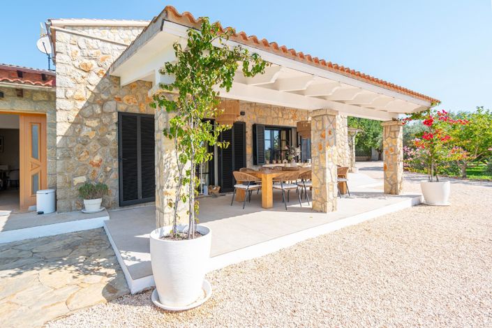 Image No.3-8 Bed Country House for sale