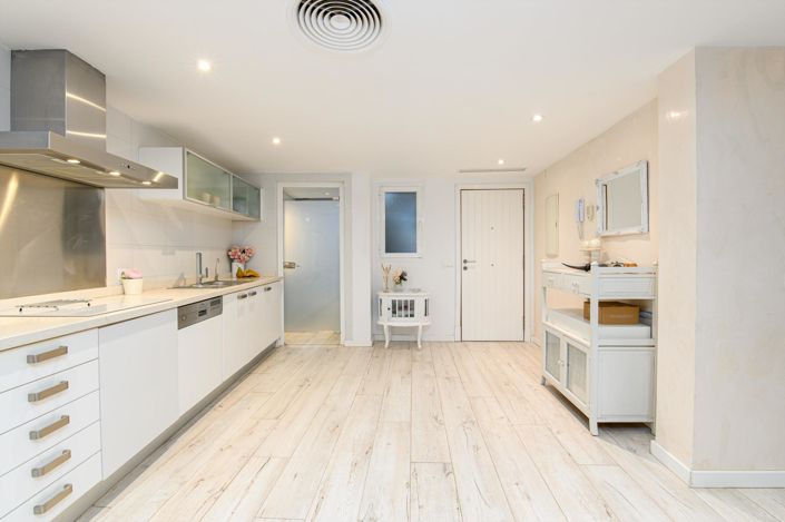 Image No.14-3 Bed Property for sale