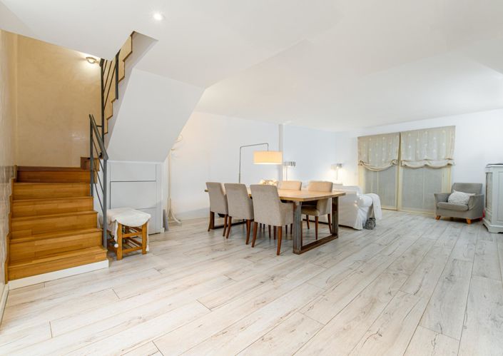 Image No.7-3 Bed Property for sale