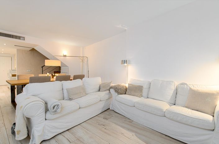 Image No.8-3 Bed Property for sale