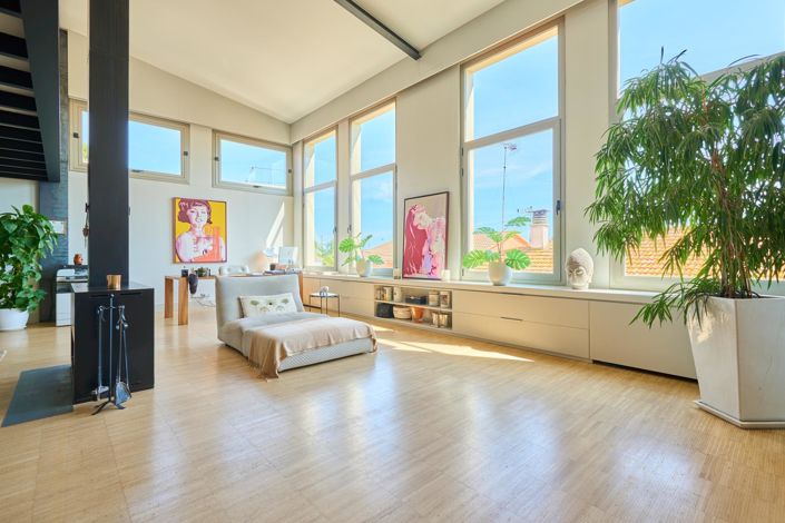 Image No.17-2 Bed House for sale