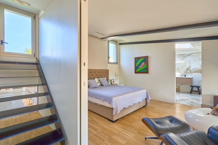 Image No.36-2 Bed House for sale